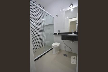 Banheiro de apartamento para alugar com 2 quartos, 65m² em Flamengo, Rio de Janeiro