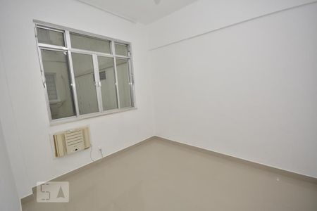 Quarto 1 de apartamento para alugar com 2 quartos, 65m² em Flamengo, Rio de Janeiro
