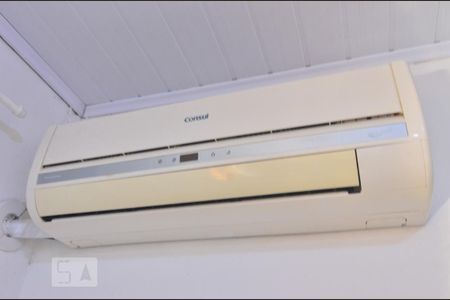 Ar condicionado de casa de condomínio à venda com 2 quartos, 47m² em Olaria, Canoas