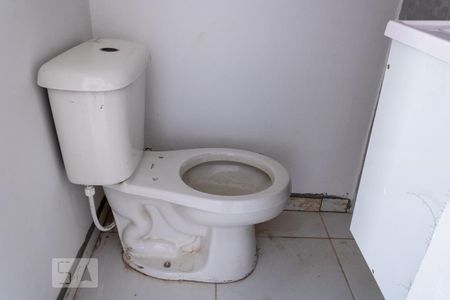Banheiro de kitnet/studio para alugar com 1 quarto, 12m² em Campo Grande, Rio de Janeiro