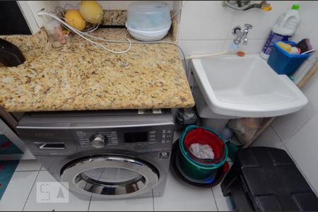 Apartamento à venda com 76m², 3 quartos e 1 vagaÁrea de Serviço