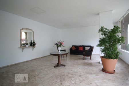 Apartamento à venda com 116m², 3 quartos e 1 vaga Apartamento à venda com 116m², 3 quartos e 1 vagaHall