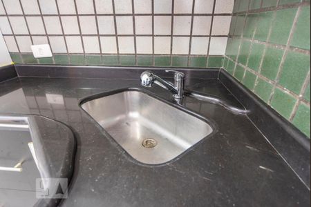 Apartamento para alugar com 75m², 2 quartos e 2 vagas Apartamento para alugar com 75m², 2 quartos e 2 vagasPia