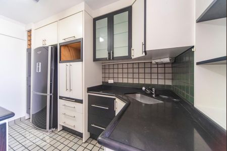 Apartamento para alugar com 75m², 2 quartos e 2 vagas Apartamento para alugar com 75m², 2 quartos e 2 vagasCozinha