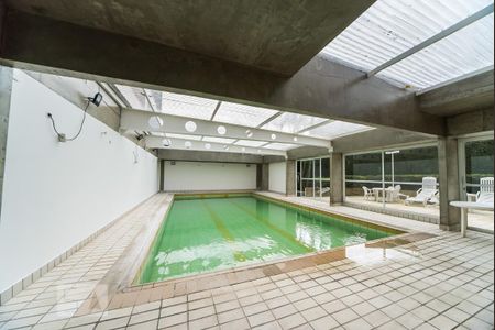 Apartamento para alugar com 75m², 2 quartos e 2 vagas Apartamento para alugar com 75m², 2 quartos e 2 vagasÁrea comum - Piscina