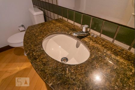 Pia  de apartamento para alugar com 2 quartos, 75m² em Jardim Bela Vista, Santo André