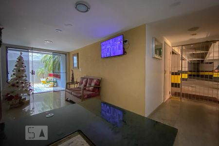 Apartamento para alugar com 64m², 2 quartos e 1 vagaPortaria