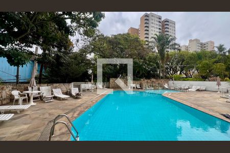 Apartamento para alugar com 40m², 1 quarto e 1 vagaPiscina