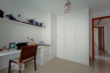 Apartamento à venda com 150m², 3 quartos e 2 vagasQuarto 2 - Armários