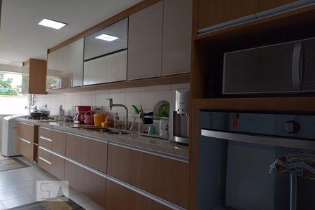 Apartamento à venda com 150m², 3 quartos e 2 vagasCozinha - Armários