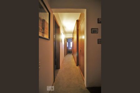 Corredor de apartamento à venda com 4 quartos, 206m² em Vila Morumbi, São Paulo