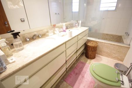 Apartamento à venda com 206m², 4 quartos e 4 vagasPia