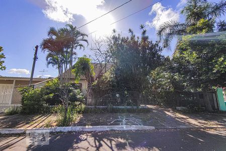 Casa à venda com 90m², 3 quartos e 2 vagasFachada