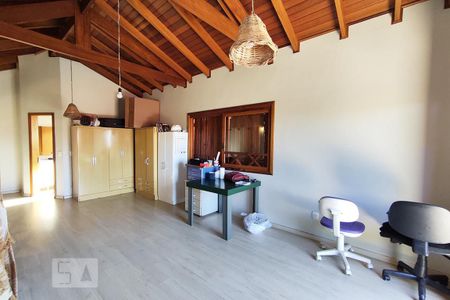 Casa à venda com 90m², 3 quartos e 2 vagasSala segundo piso