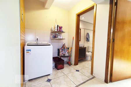 Casa à venda com 90m², 3 quartos e 2 vagasCozinha e Área de Serviço