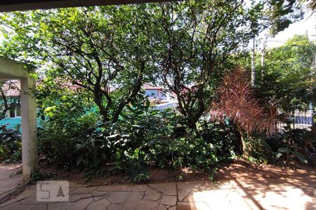 Casa à venda com 90m², 3 quartos e 2 vagasPátio