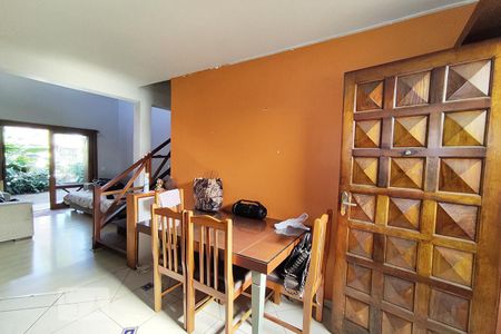 Casa à venda com 90m², 3 quartos e 2 vagasCozinha