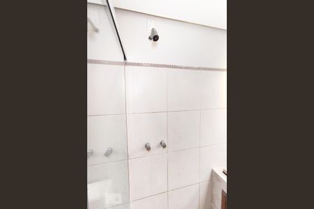 Casa à venda com 90m², 3 quartos e 2 vagasBanheiro