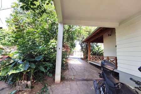 Casa à venda com 90m², 3 quartos e 2 vagasPátio