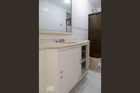 Apartamento à venda com 183m², 3 quartos e 2 vagasBanheiro social 