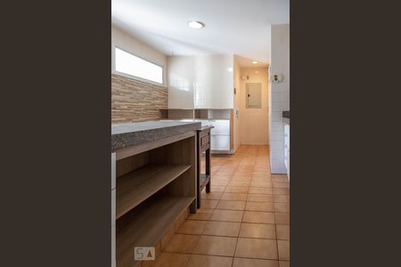 Apartamento à venda com 183m², 3 quartos e 2 vagasCozinha 