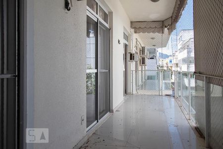 Apartamento à venda com 183m², 3 quartos e 2 vagasVaranda dos quartos 