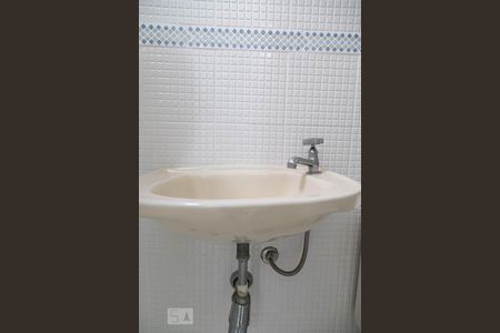 Apartamento à venda com 183m², 3 quartos e 2 vagasBanheiro quarto reversível 