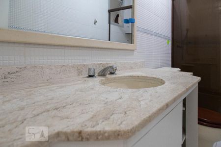Apartamento à venda com 183m², 3 quartos e 2 vagasBanheiro social 