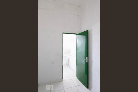 Quarto 2 de casa para alugar com 2 quartos, 40m² em Jardim Lajeado, São Paulo