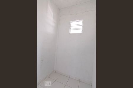 Quarto 2 de casa para alugar com 2 quartos, 40m² em Jardim Lajeado, São Paulo