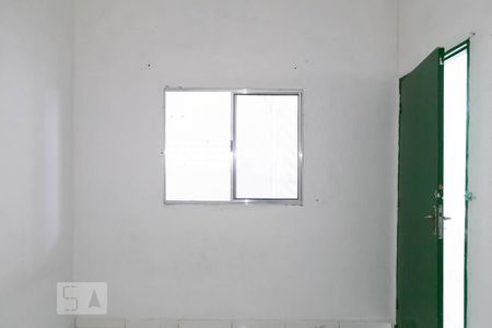 Quarto 1 de casa para alugar com 2 quartos, 40m² em Jardim Lajeado, São Paulo