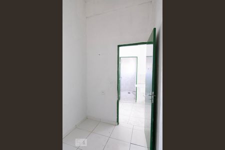 Quarto 2 de casa para alugar com 2 quartos, 40m² em Jardim Lajeado, São Paulo