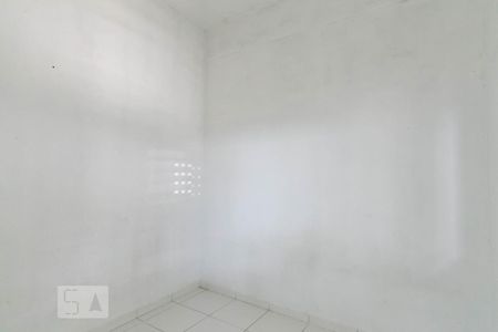 Quarto 1 de casa para alugar com 2 quartos, 40m² em Jardim Lajeado, São Paulo