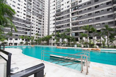 Apartamento à venda com 62m², 2 quartos e 1 vagaÁrea comum - Piscina