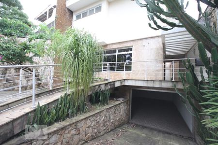 Casa à venda com 360m², 3 quartos e 5 vagasFrente da casa