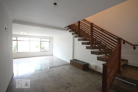 Sala de casa à venda com 3 quartos, 360m² em Jardim da Gloria, São Paulo