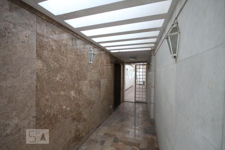 Casa à venda com 360m², 3 quartos e 5 vagasCorredor