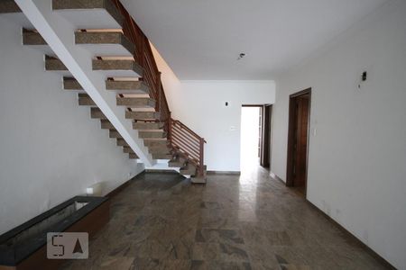 Sala de casa à venda com 3 quartos, 360m² em Jardim da Gloria, São Paulo