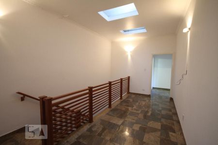 Casa à venda com 360m², 3 quartos e 5 vagasHall dos quartos