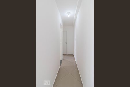 Corredor de apartamento para alugar com 2 quartos, 50m² em Vila Mazzei, São Paulo
