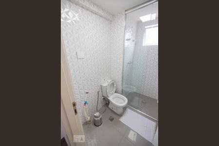 Apartamento à venda com 80m², 2 quartos e 1 vagaBanheiro da Suíte 1