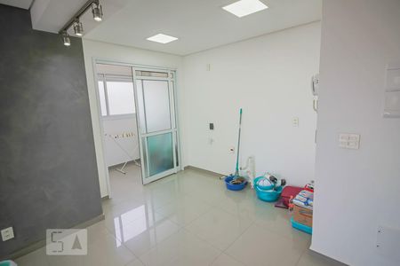 Sala de apartamento à venda com 2 quartos, 80m² em Vila Sônia, São Paulo