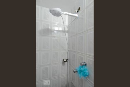 Casa à venda com 140m², 3 quartos e 2 vagas Casa à venda com 140m², 3 quartos e 2 vagasBanheiro Social