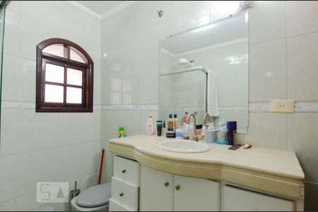 Casa à venda com 140m², 3 quartos e 2 vagas Casa à venda com 140m², 3 quartos e 2 vagasBanheiro da Suíte