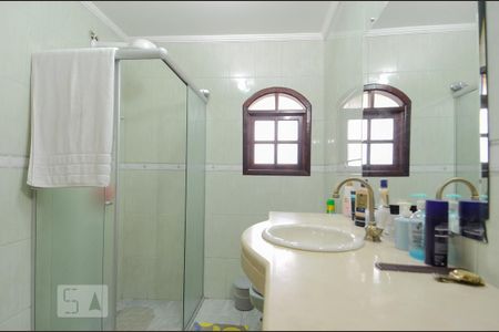 Casa à venda com 140m², 3 quartos e 2 vagas Casa à venda com 140m², 3 quartos e 2 vagasBanheiro da Suíte