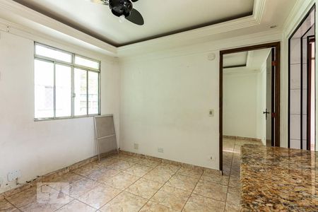 Sala  de apartamento à venda com 2 quartos, 44m² em Vila Sílvia, São Paulo