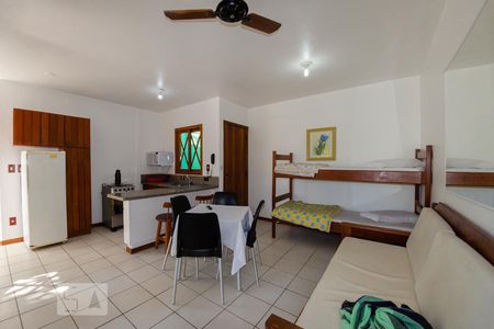 Sala de apartamento para alugar com 1 quarto, 60m² em Ingleses do Rio Vermelho, Florianópolis
