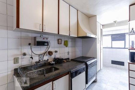 Apartamento à venda com 115m², 4 quartos e 2 vagasCozinha