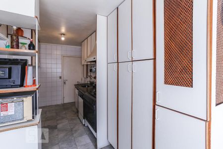 Apartamento à venda com 115m², 4 quartos e 2 vagasÁrea de Serviço