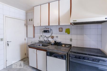 Apartamento à venda com 115m², 4 quartos e 2 vagasCozinha